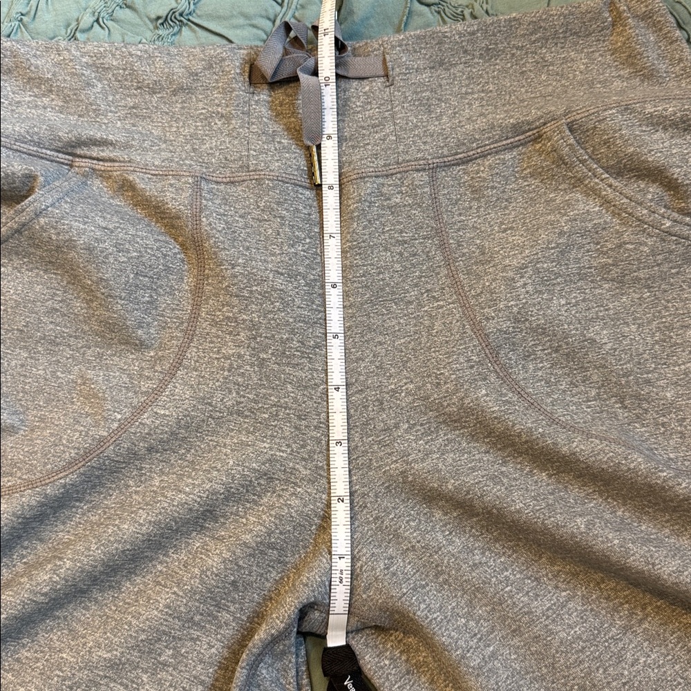 Lululemon Wide-Leg Cropped Pants - Picture 10 of 13